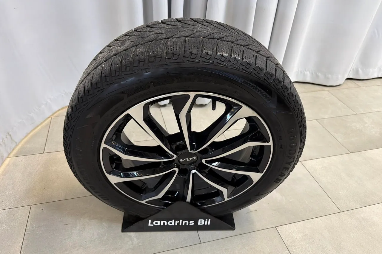 Vehicle image 20