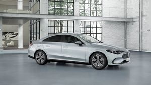 Mercedes CLA200 bild 1
