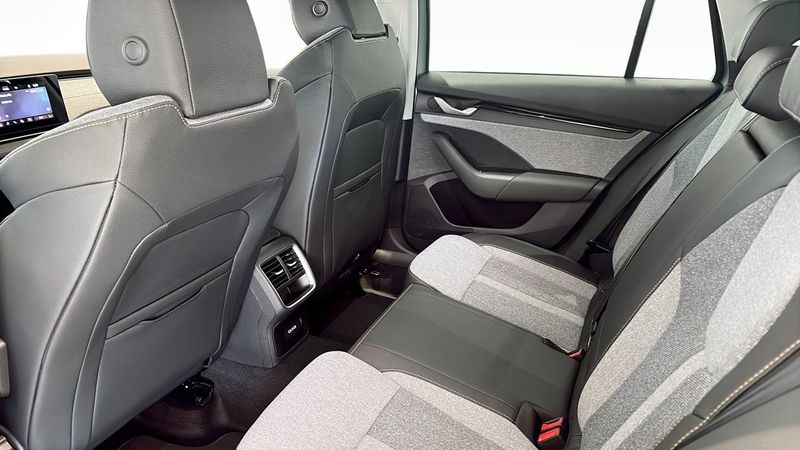 Skoda Octavia bild 8