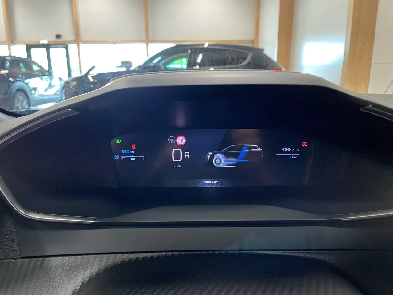 Vehicle image 16