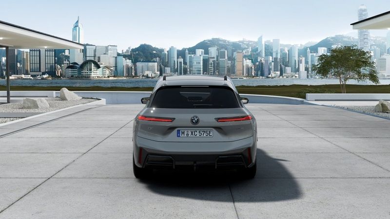 BMW iX bild 5
