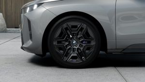 BMW iX bild 7