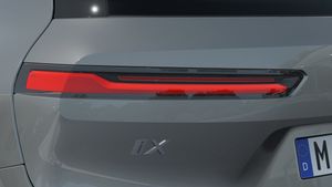 BMW iX bild 8