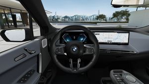 BMW iX bild 12