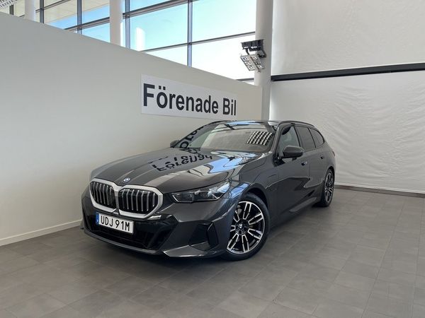 BMW 530 e xDrive Touring M Sport Drag H/K Rattvärme Drive Assist - 2026