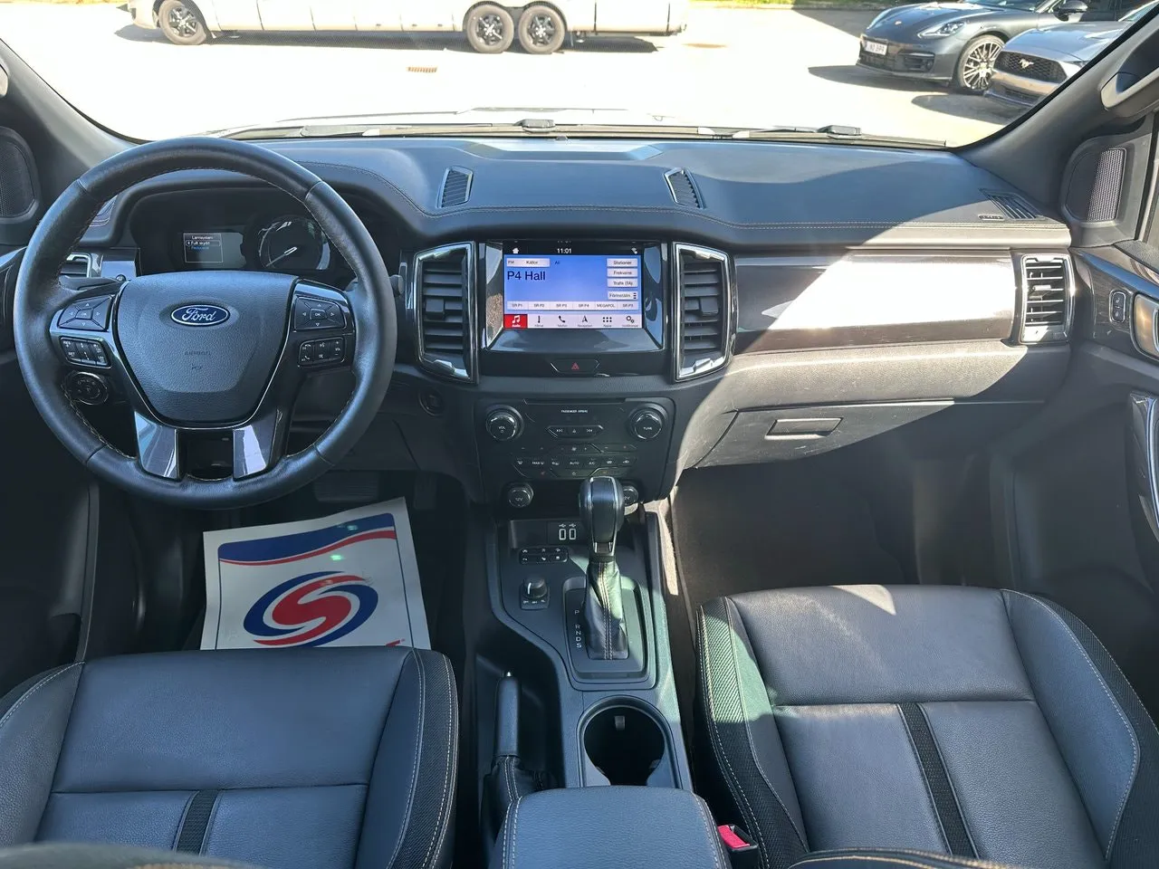 Vehicle image 7