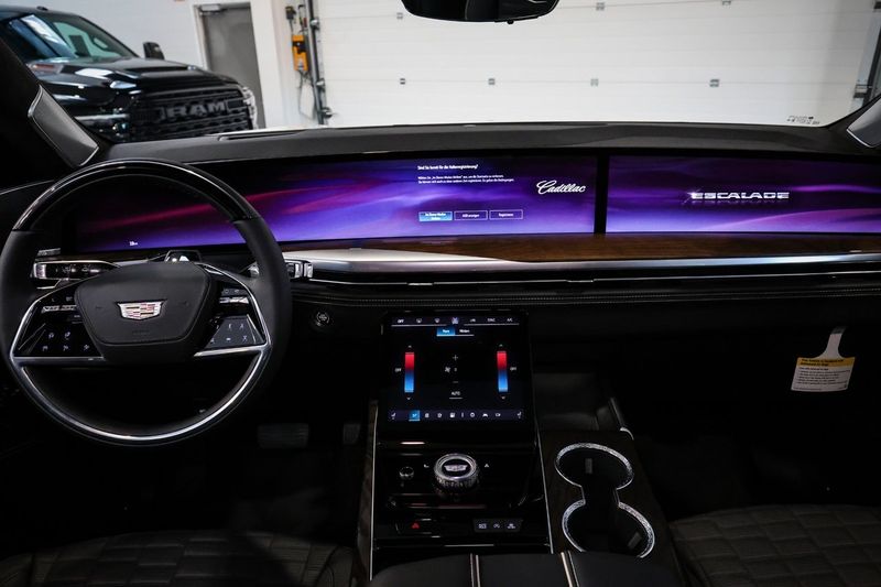 Cadillac ESCALADE bild 24