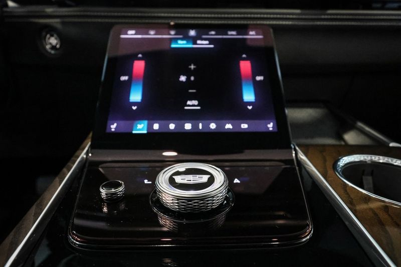 Cadillac ESCALADE bild 29