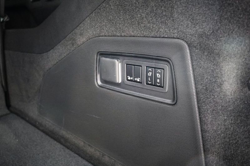 Cadillac ESCALADE bild 19