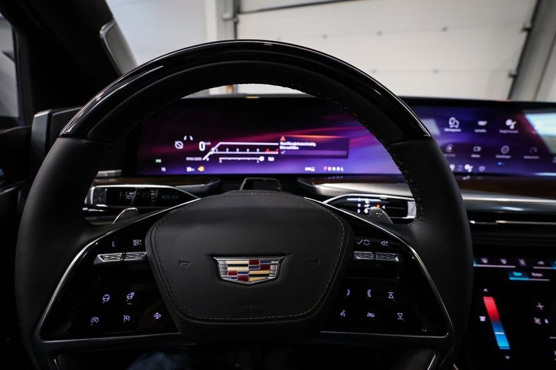 Cadillac ESCALADE bild 23