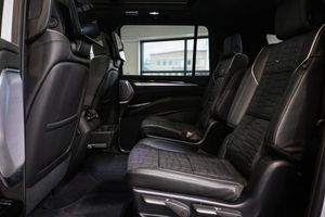 Cadillac ESCALADE bild 32