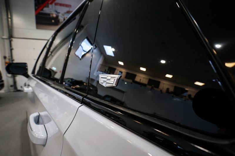Cadillac ESCALADE bild 16
