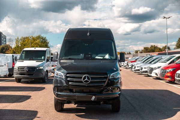 Mercedes Sprinter 319 CDI 4x4 Skåpbil 9G-Tronic Euro 6 - 2027
