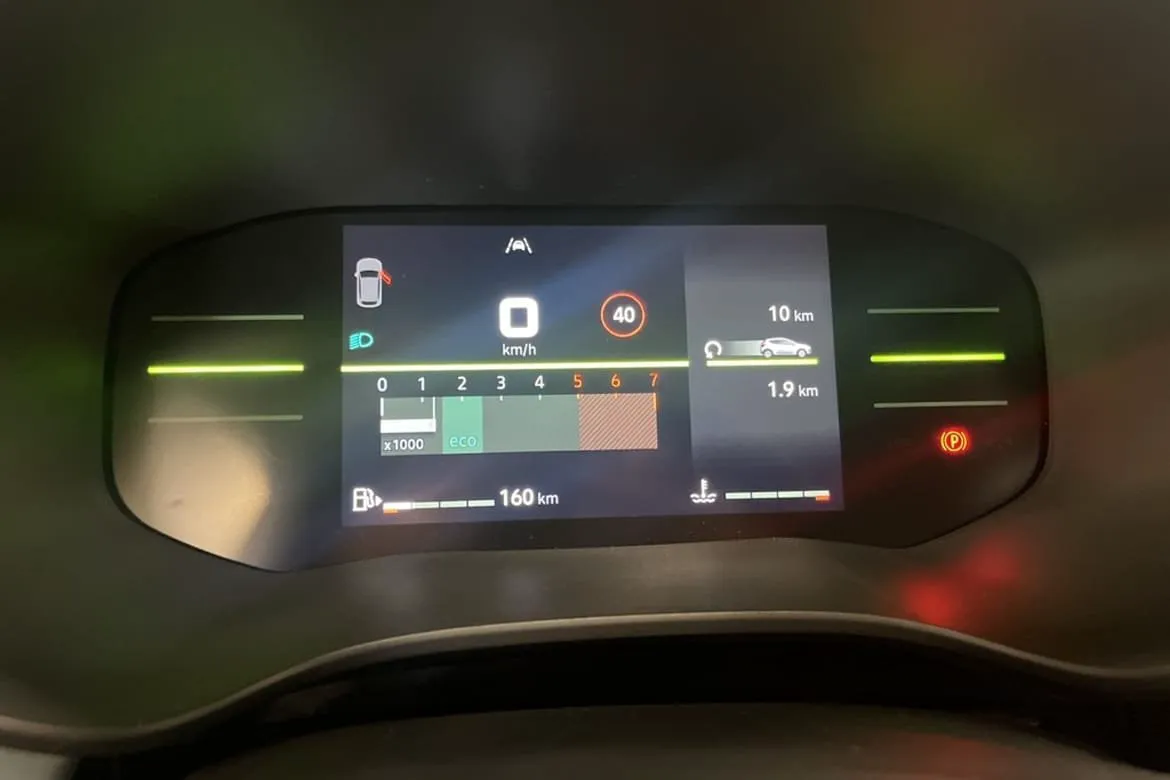 Vehicle image 9