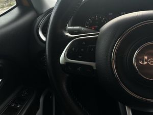 Jeep Renegade bild 18