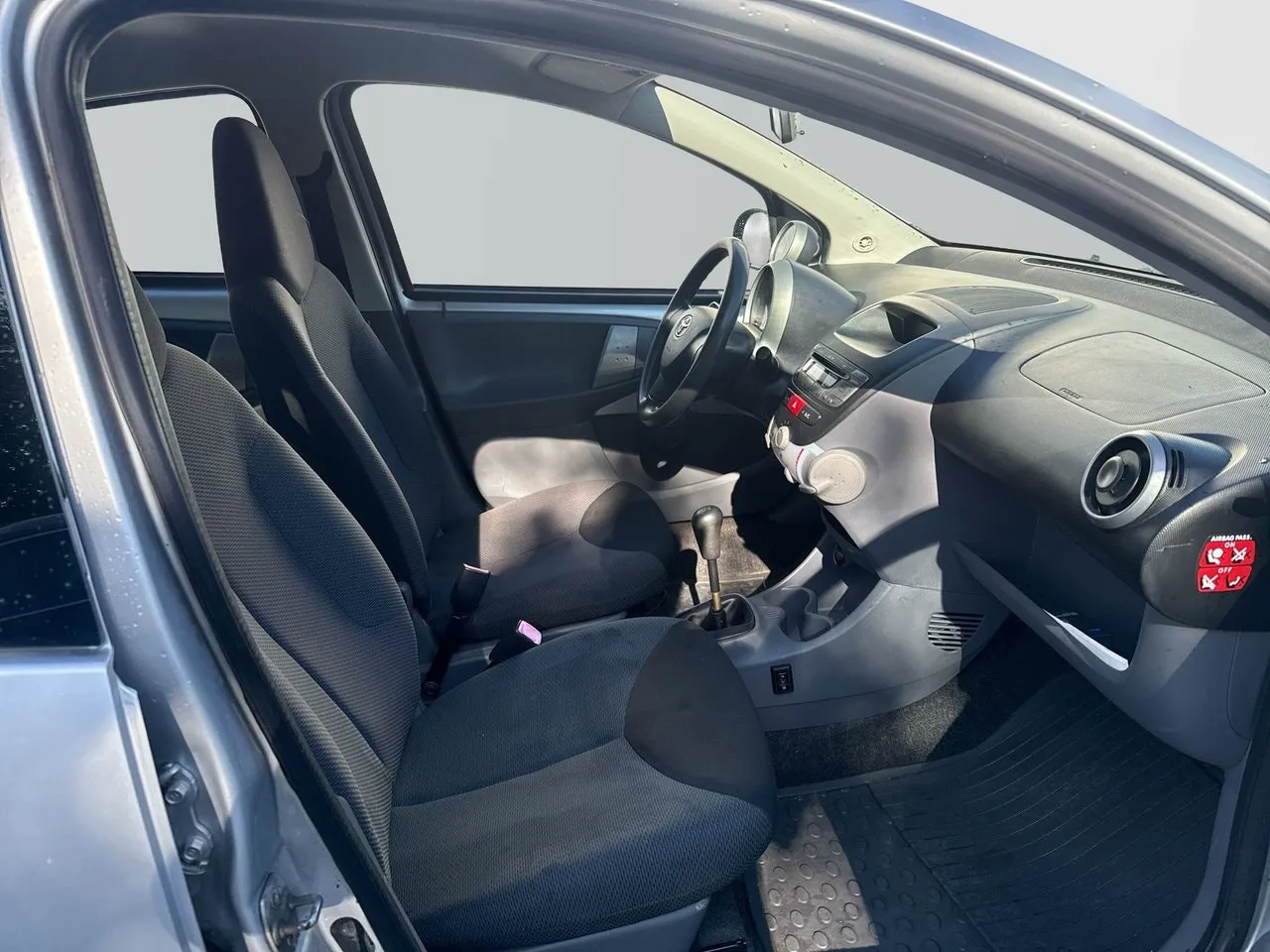 Vehicle image 8