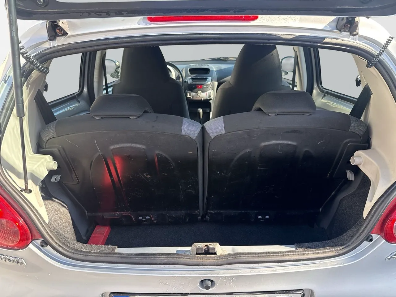 Vehicle image 7