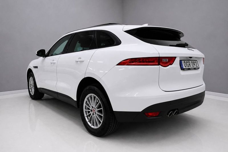 Jaguar F-Pace bild 19