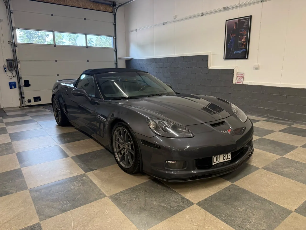 Vehicle image 21