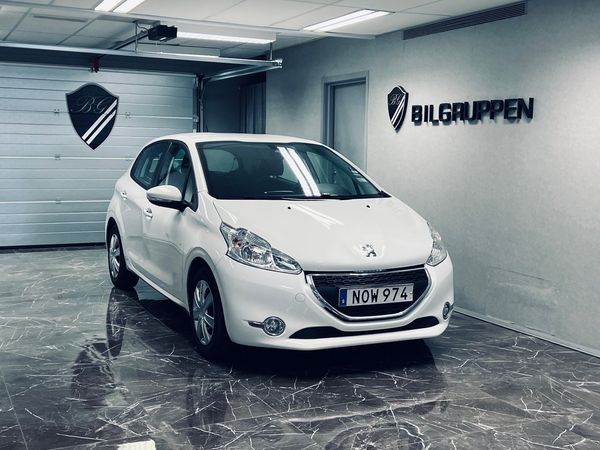 Peugeot 208 1.2 VTi 82hk|N besiktigad|Mvärmare|Lågmilare|Nyservad| - 2014