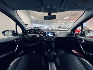Peugeot 208 bild 11