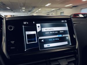 Peugeot 208 bild 22