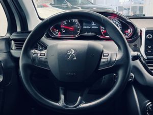 Peugeot 208 bild 13