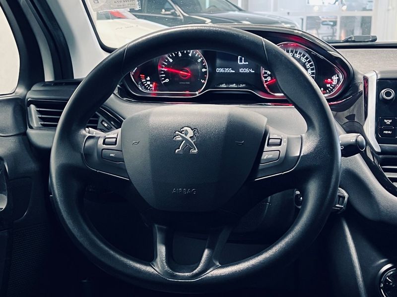 Peugeot 208 bild 13