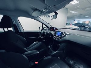 Peugeot 208 bild 10