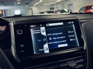 Peugeot 208 bild 18