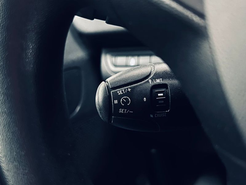 Peugeot 208 bild 25