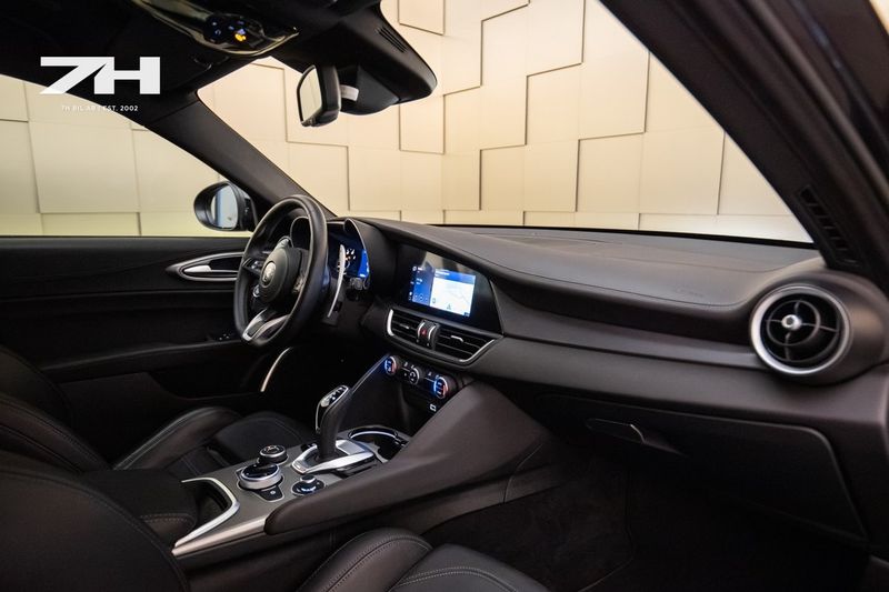 Alfa Romeo Giulia bild 12