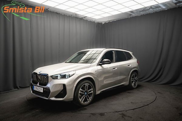 BMW iX1 i xDrive30 M Sport H/K ELSTOL MINNE KAMERA ADAP FART - 2024