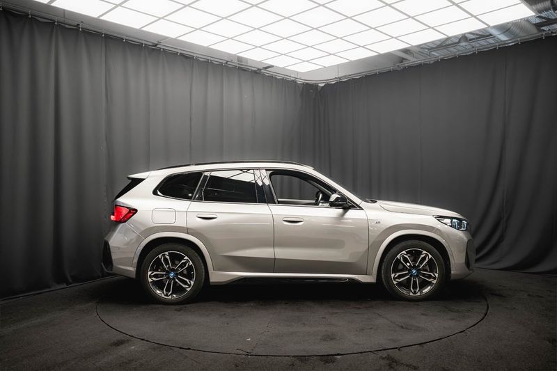 BMW iX1 bild 6