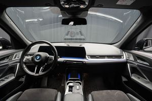 BMW iX1 bild 15