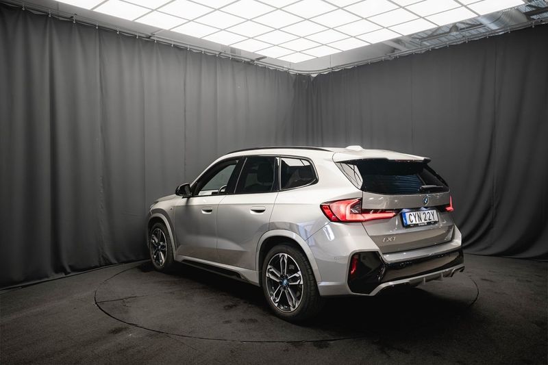 BMW iX1 bild 9