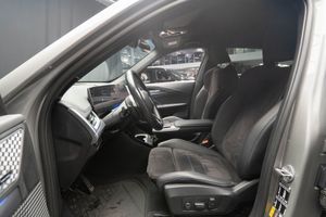 BMW iX1 bild 16