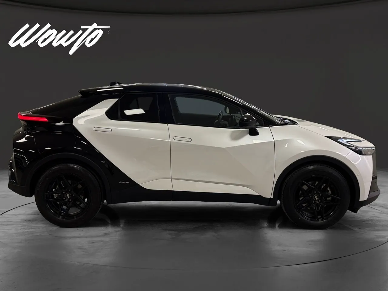 Vehicle image 2