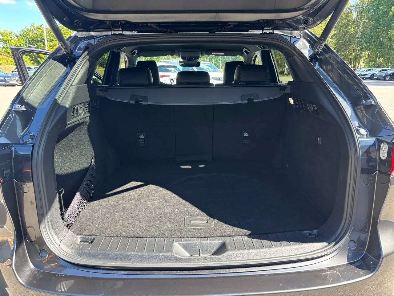 Vehicle image 20