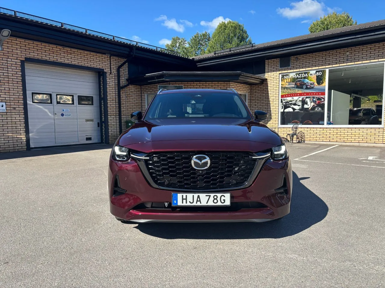 Vehicle image 7
