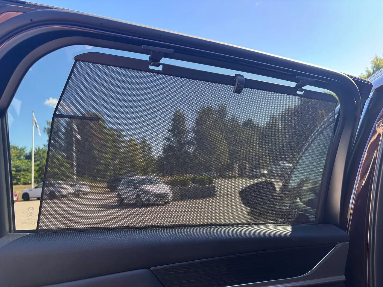 Vehicle image 24