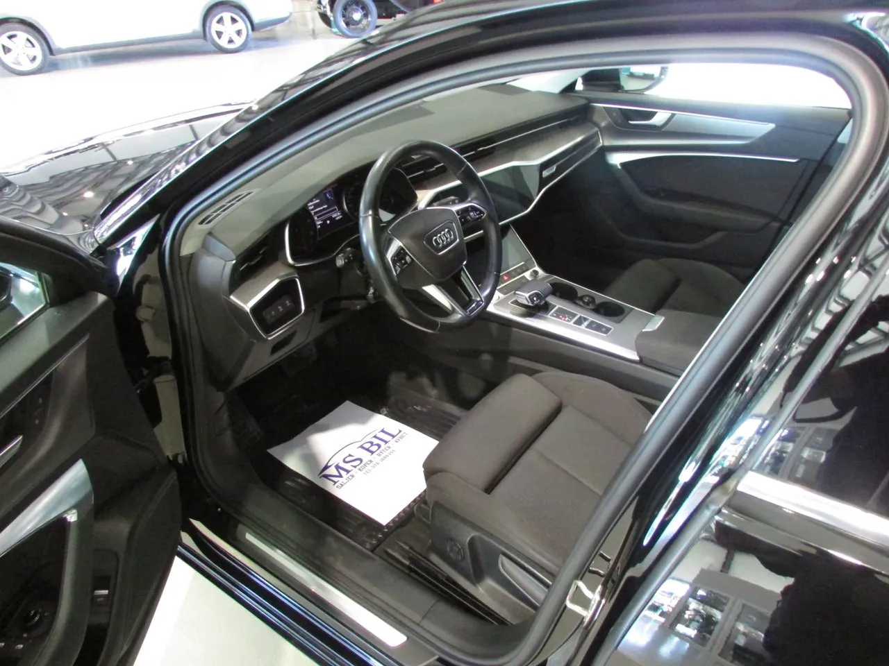 Vehicle image 8