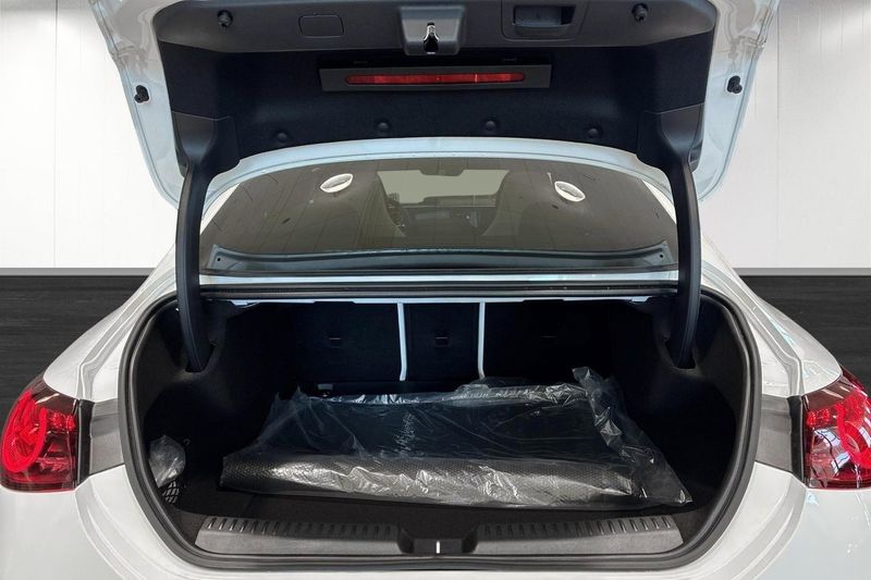 Mercedes CLA250 bild 16