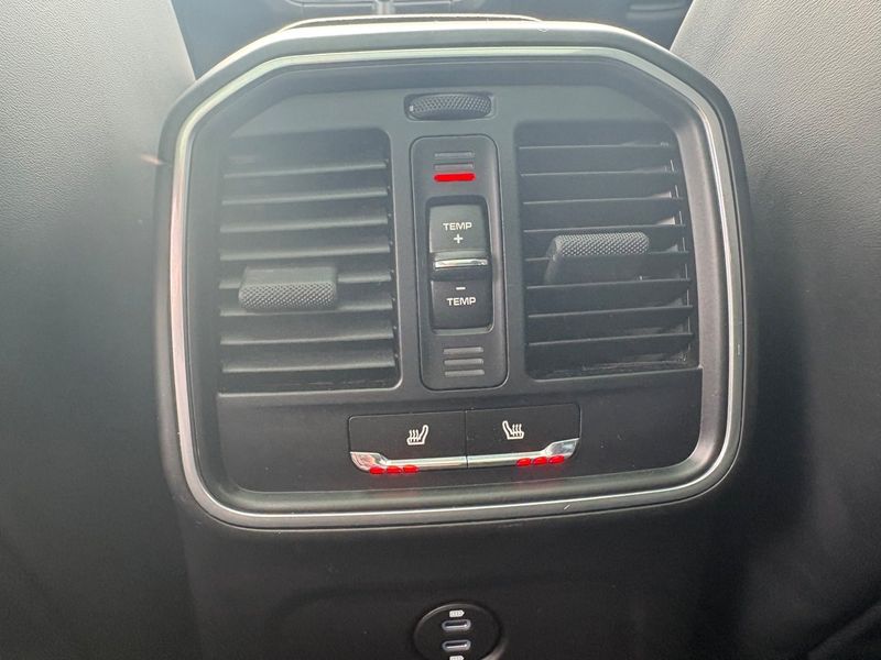 Porsche Macan bild 16