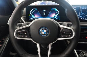 BMW 330 bild 5