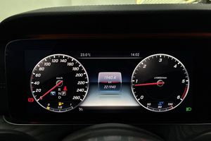 Mercedes E220 bild 18