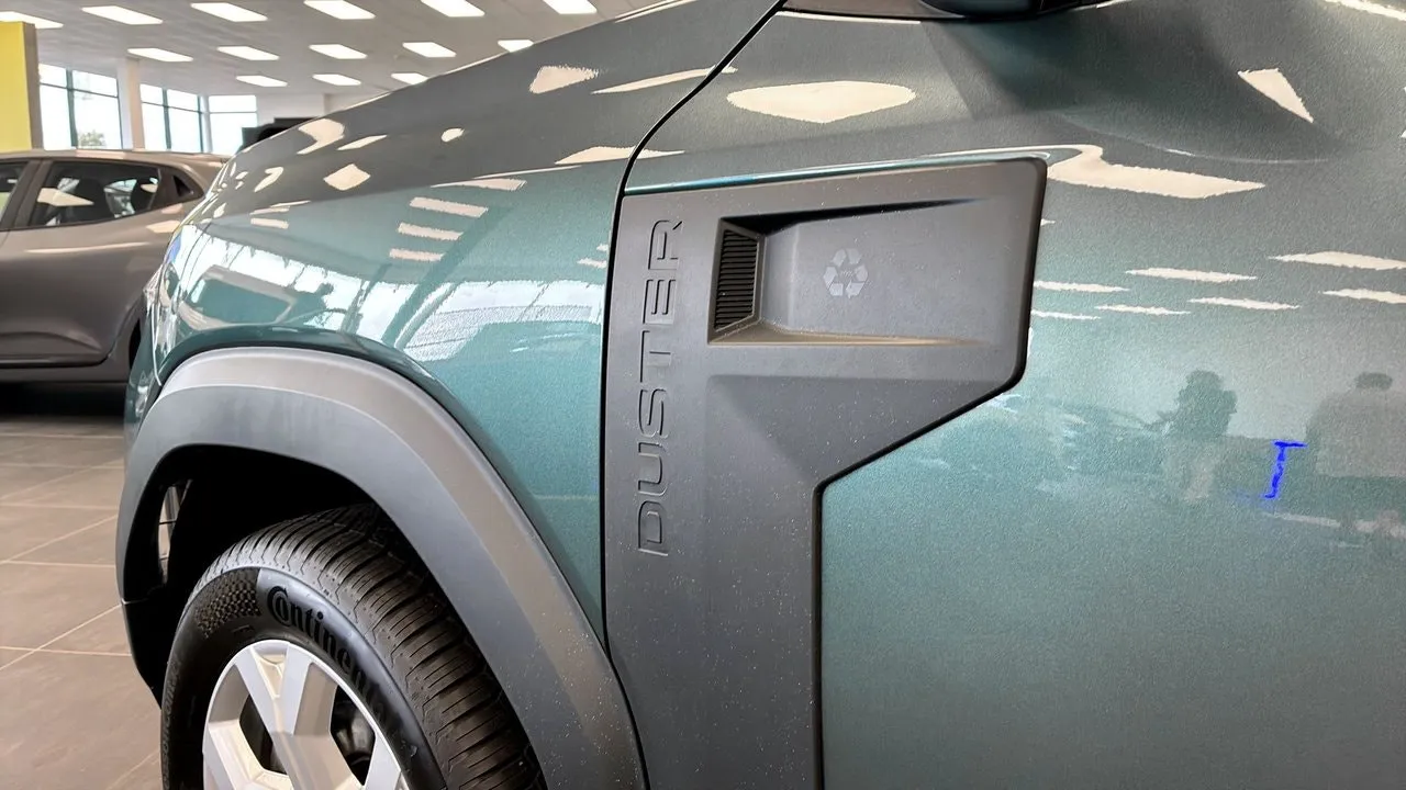 Vehicle image 20