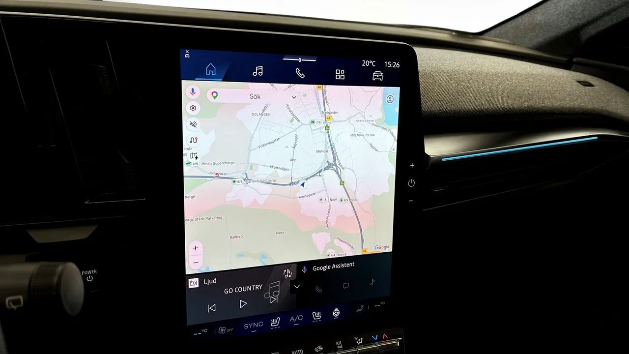 Vehicle image 15