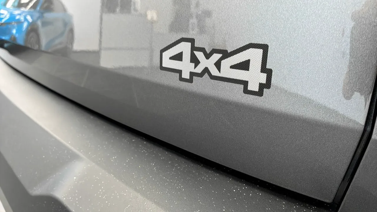 Vehicle image 22