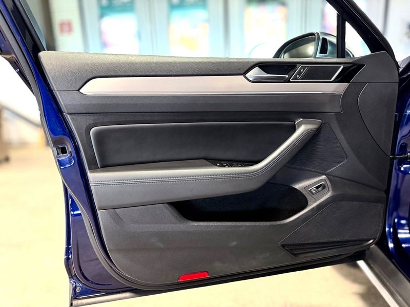 Volkswagen Passat bild 12